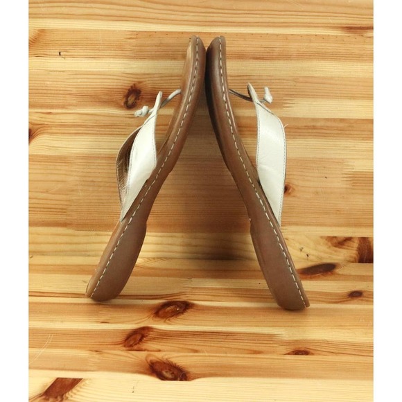 Born Handcrafted Footwear Leather Thong Sandal Women's Size 10M Tan Flats - Picture 3 of 4